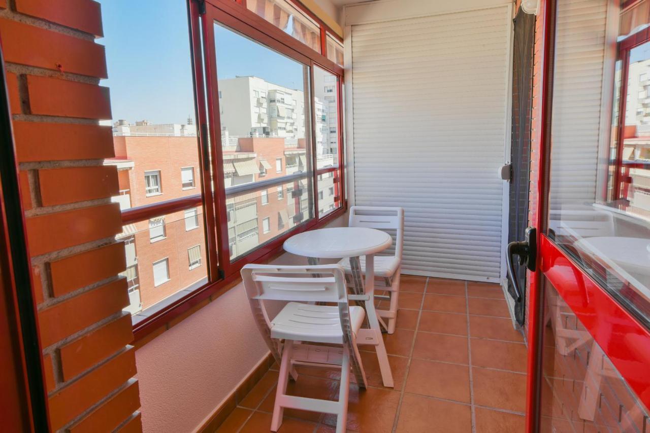 Malaga Estacion Ave Playa Apartment Bagian luar foto