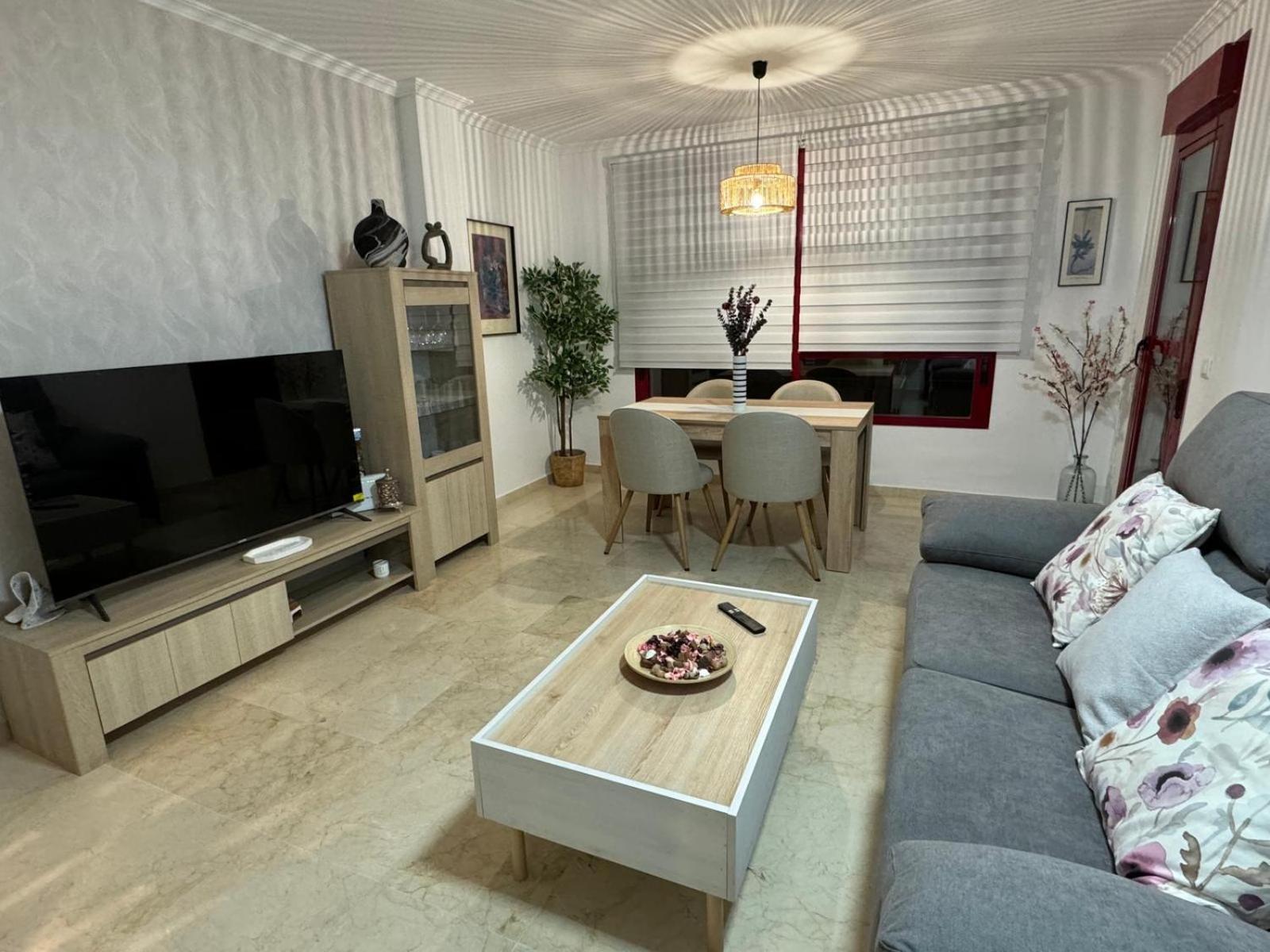 Malaga Estacion Ave Playa Apartment Bagian luar foto