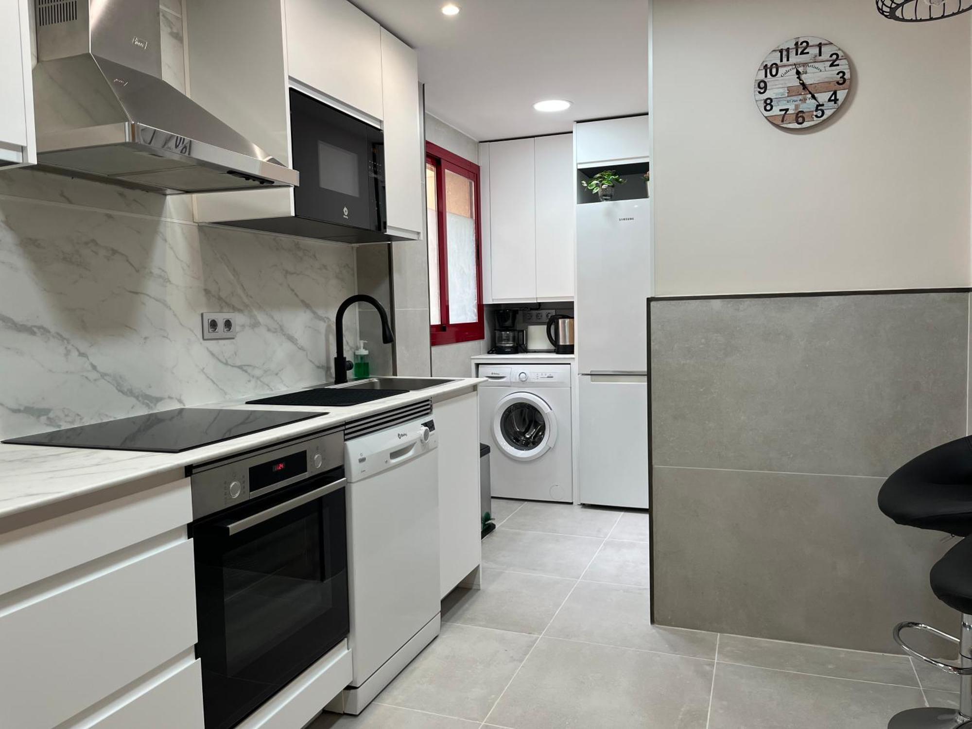 Malaga Estacion Ave Playa Apartment Bagian luar foto