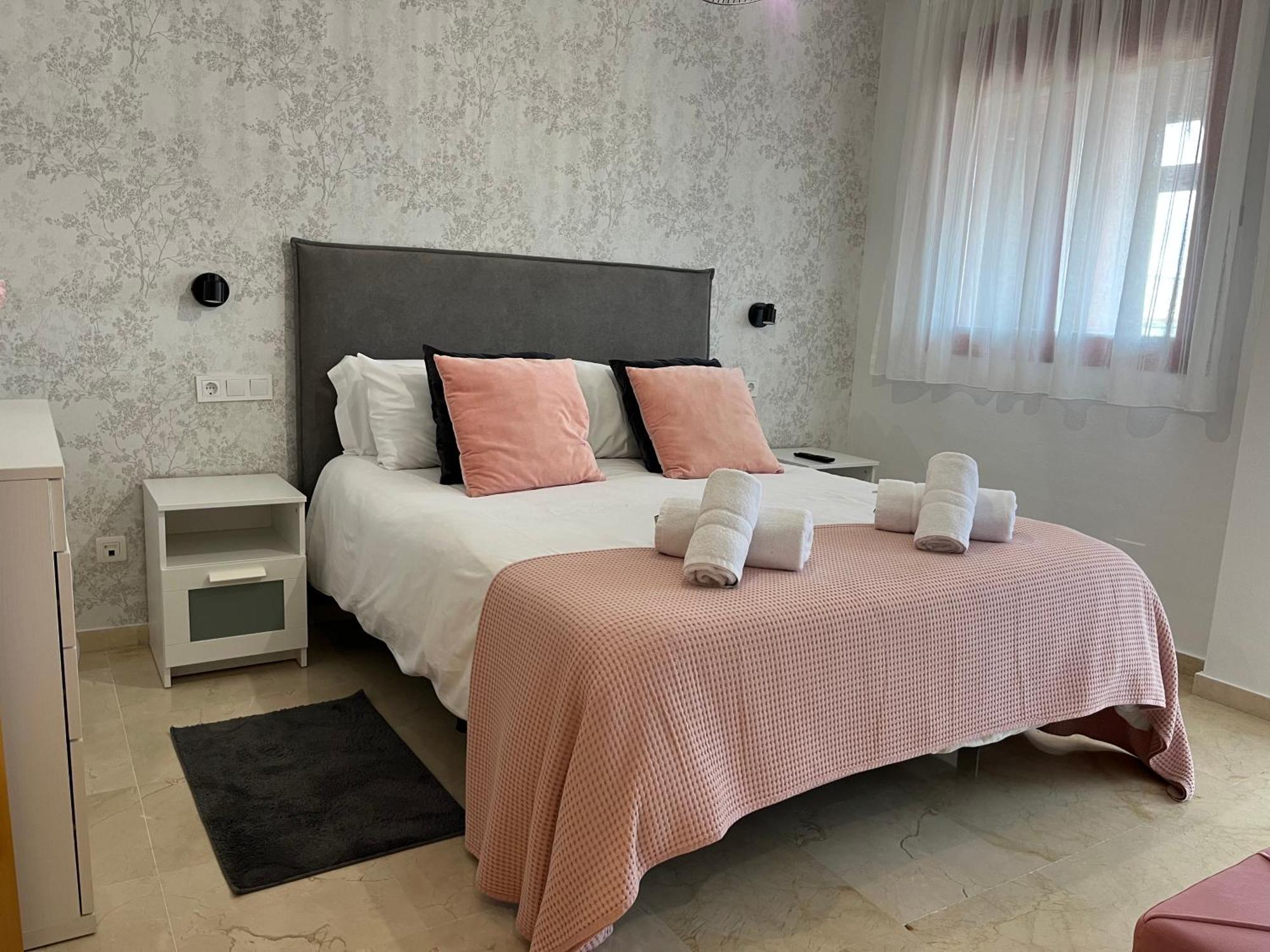 Malaga Estacion Ave Playa Apartment Bagian luar foto
